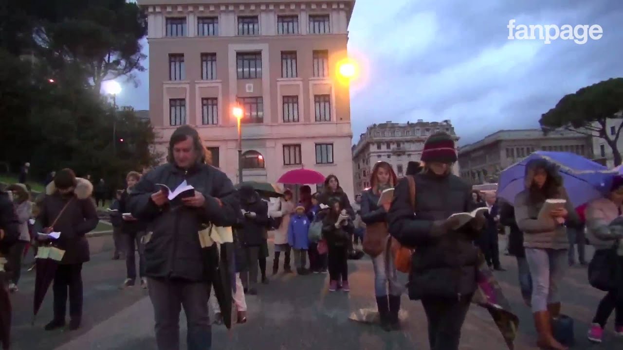 Sentinelle in piedi contestate: 