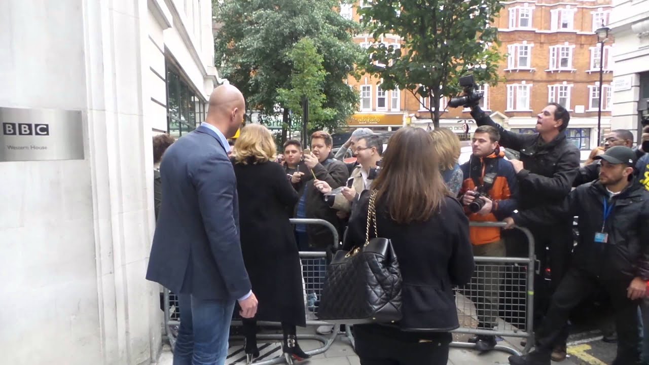 Adele in London 23 10 2015 (2)