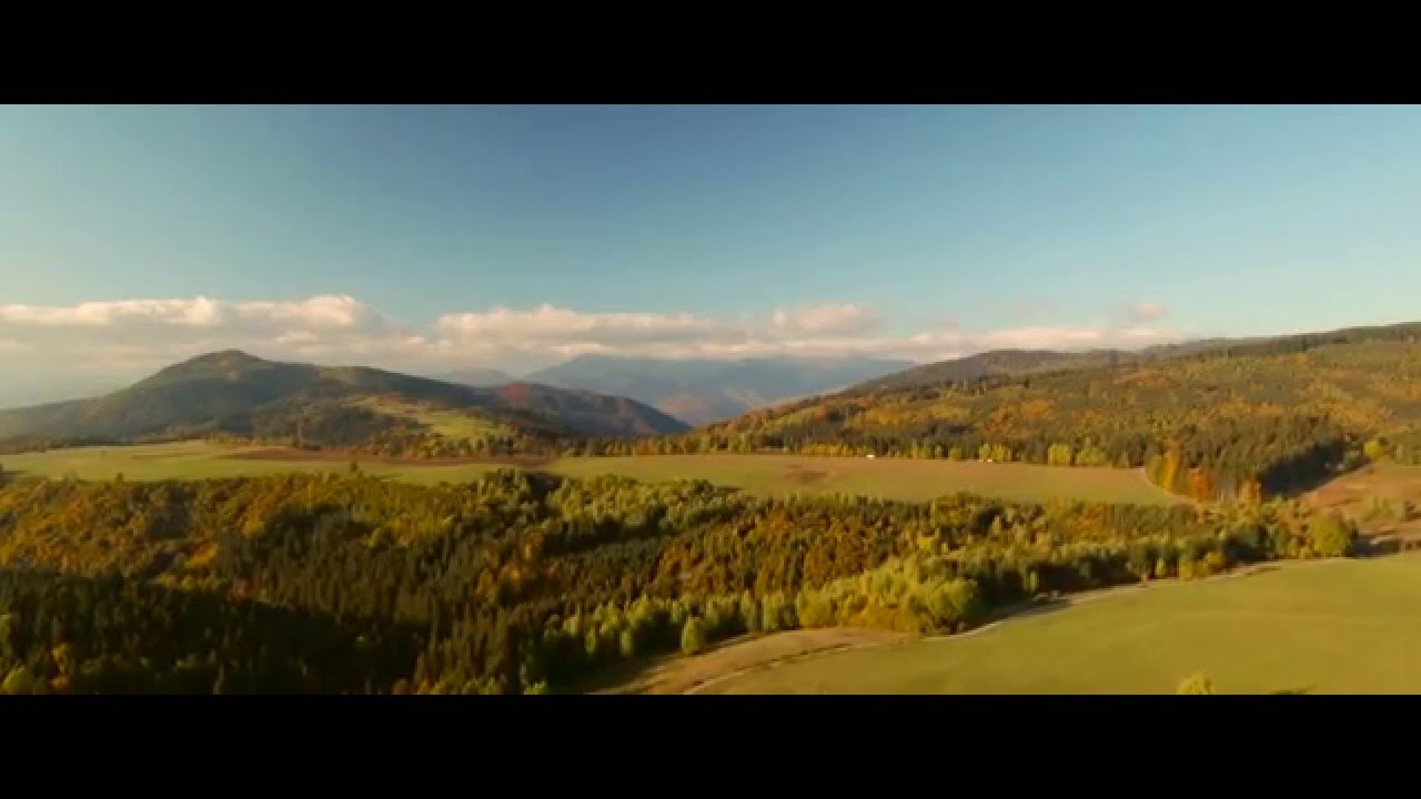 Jesenn&eacute; v&yacute;hľady zo streln&iacute;ckych l&uacute;k z vt&aacute;čej perspekt&iacute;vy 4K (UHD)
