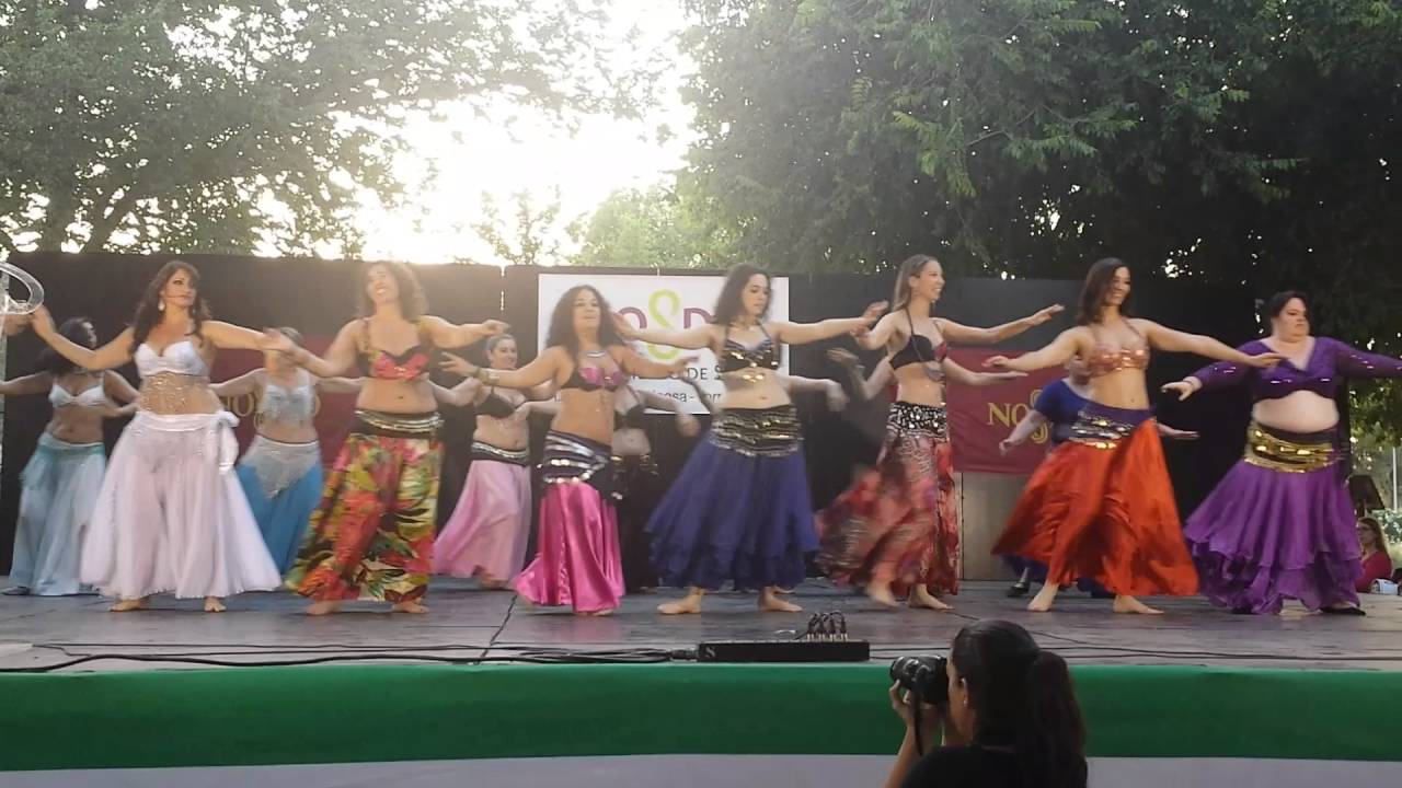 Danza del vientre avanzada distrito este 2016.