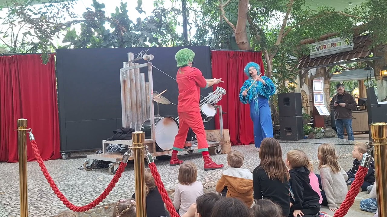 Orry & Friends en de muziekmaakmachine Deel 1