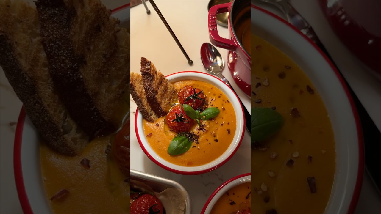 Creamy Red Lentil & Tomato Soup