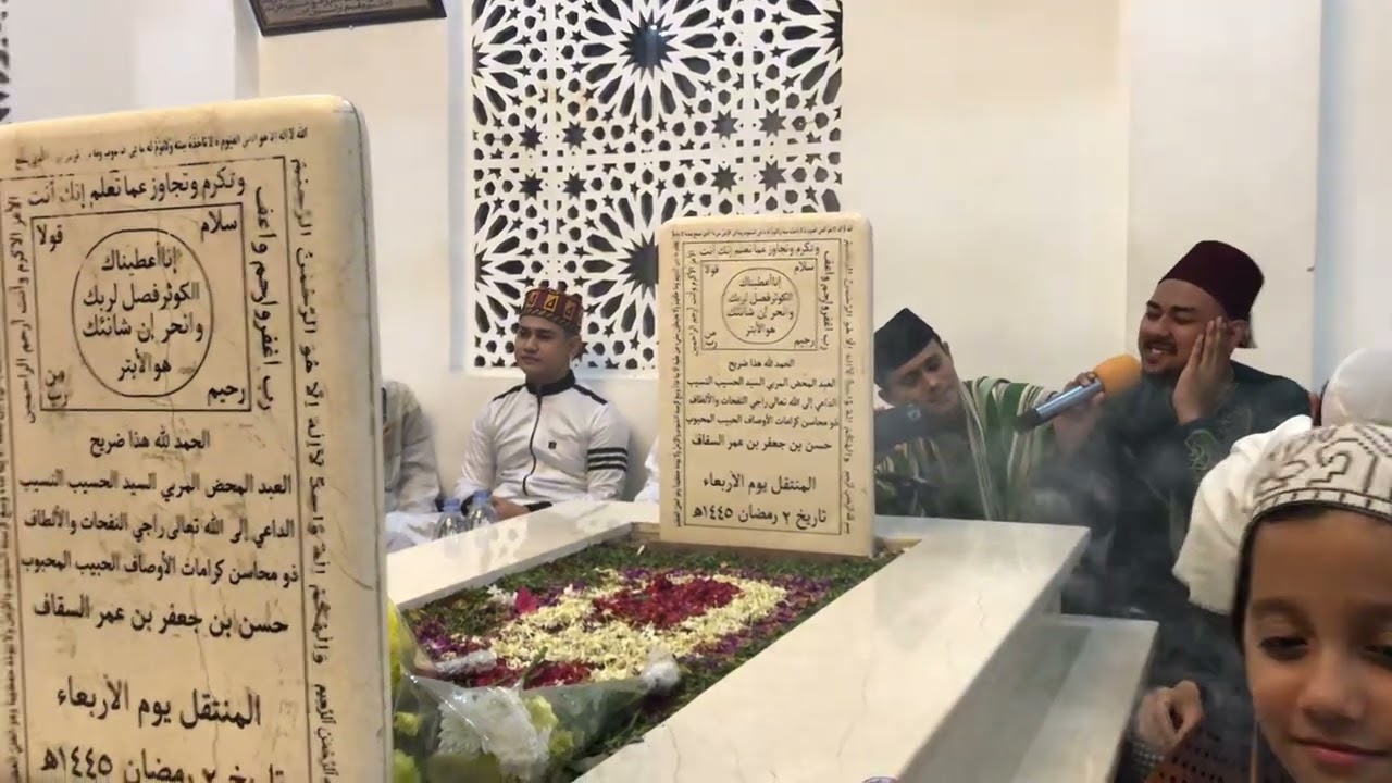 ZIAROH SAYYIDIL WALID 25 Ramadhan Habib Athos & Habib Ali !