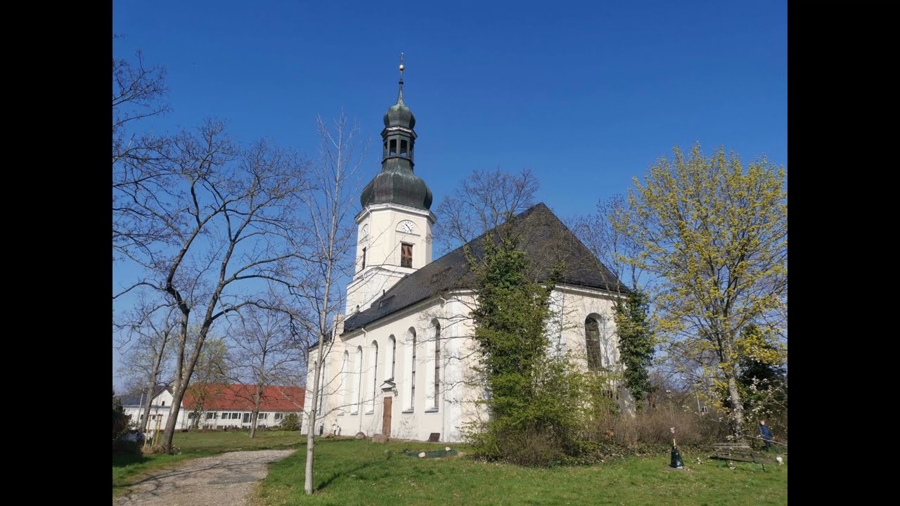 Leipzig-Sch&ouml;nefeld (D) die Glocken der evang. Ged&auml;chtniskirche