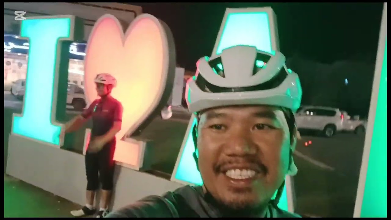 Nag Christmas sa gitna ng daan . Jizan Saudi Arabia.
