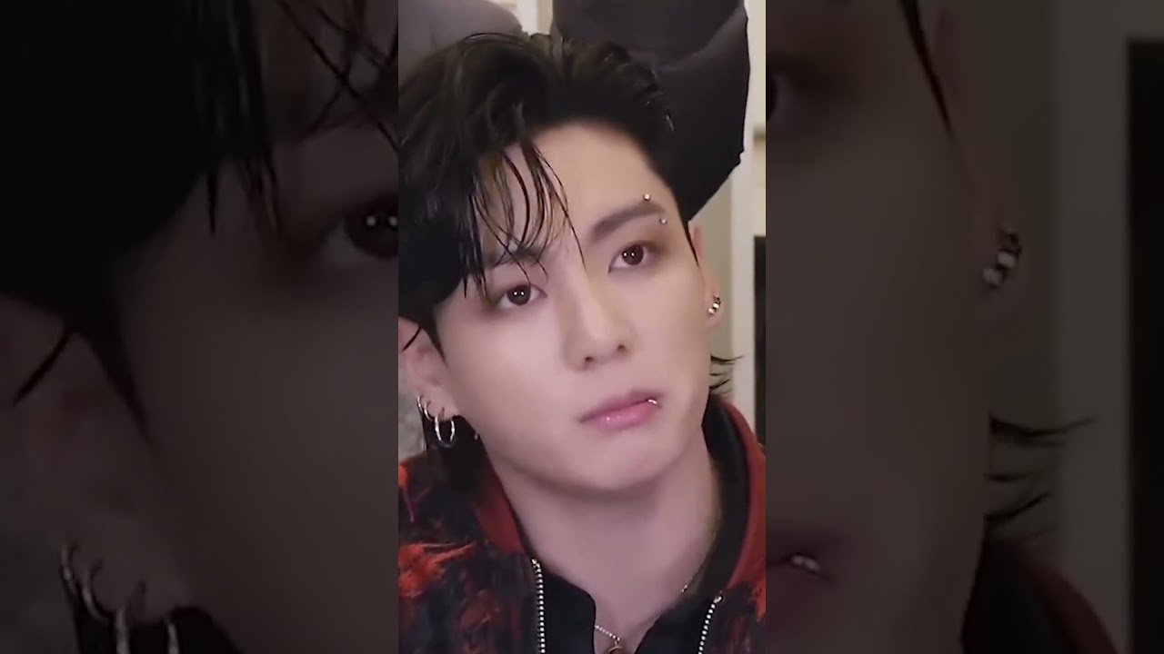 jungkook is looking unreal  eyebrows piercing lips pierced earrings wow 😌