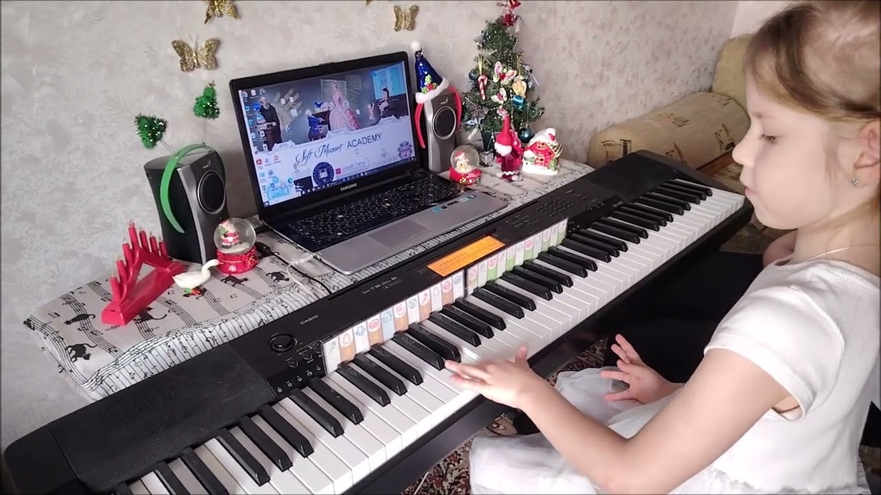 Упражнение Ганона №1 отдельными руками