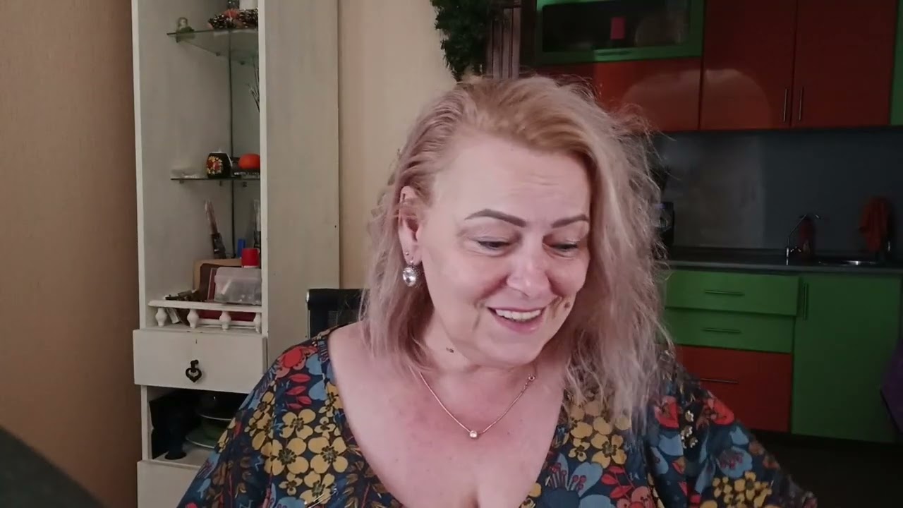 ПОСАДИЛИ В ОГОРОДЕ РОССАДУ /ДЕТИ В ПОМОЩЬ /Я ОСТРИГЛА ВОЛОСЫ 🤗