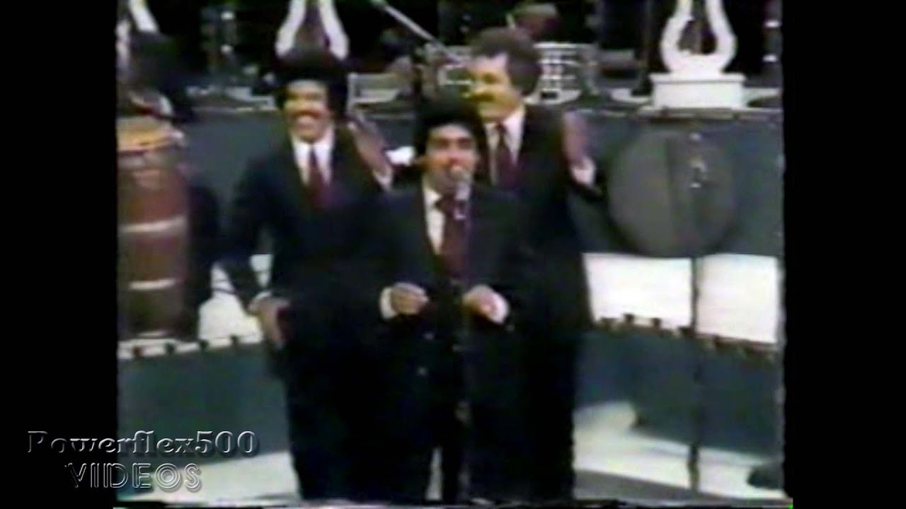Tommy Olivencia y su Orq. en Vivo -Canta Gilberto Santarosa- 