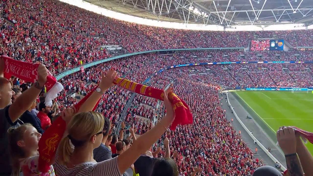 Liverpool VS Barcelona (Team Arrival And YNWA) - Smilar