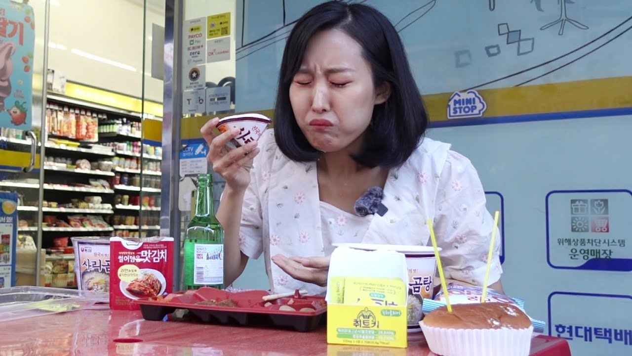 36살 노처녀..친구 없어서 편의점에서 혼자하는 생파