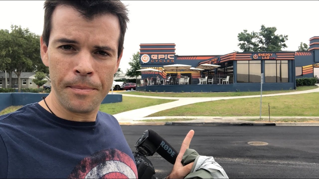 Conhecendo a impressionante loja Epic Cycles em Orlando | Vlog 494