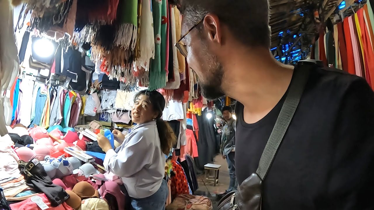 Conoc&iacute; a una Chica Nepal&iacute; en un Mercado Local 🇳🇵