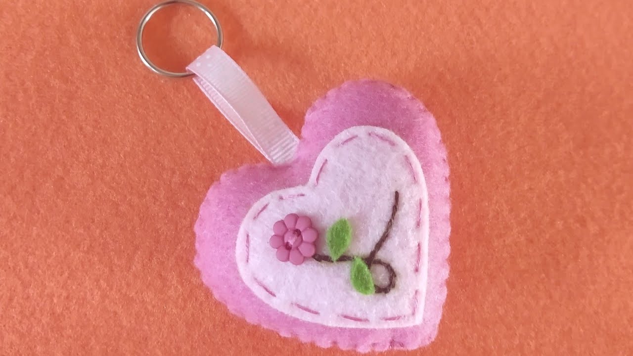 ♥️Bienvenidos, DIY llavero Corazón ♥️ en FIELTRO (PASO a PASO)