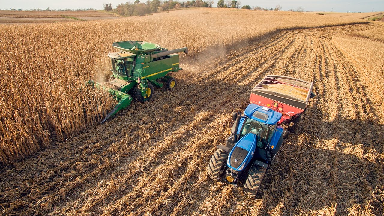 Tractor drives me back to the buildings! - New Holland IntelliSteer