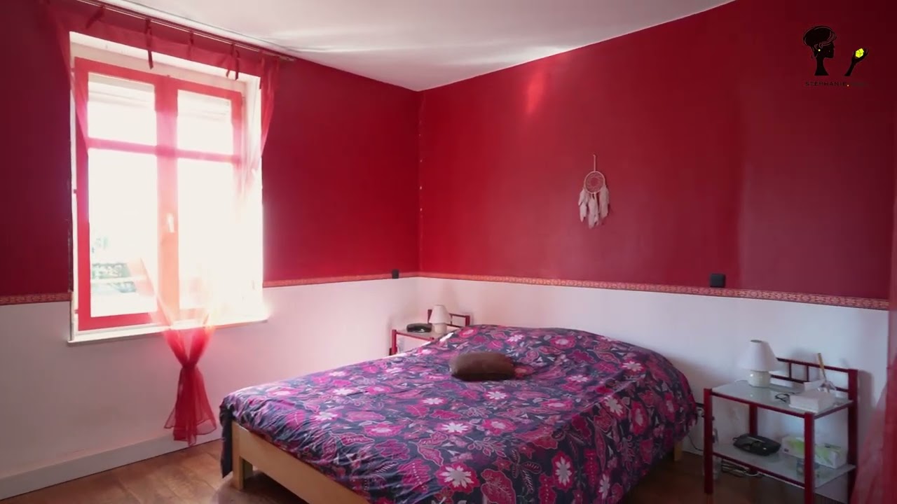 Mettet : Propriété de caractère avec écurie et piste équestre