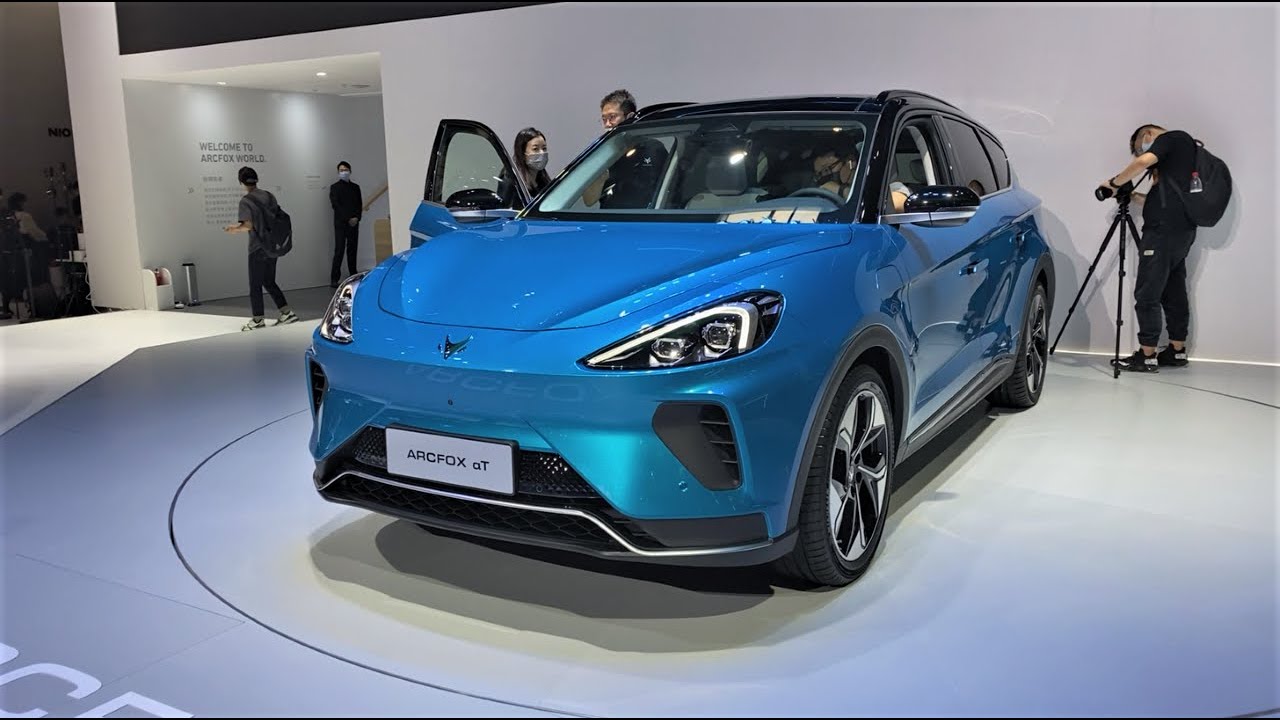2021 ARCFOX αT EV Walkaround—China Auto Show—2021款蓝谷麦格纳ARCFOX αT，外观与内饰实拍