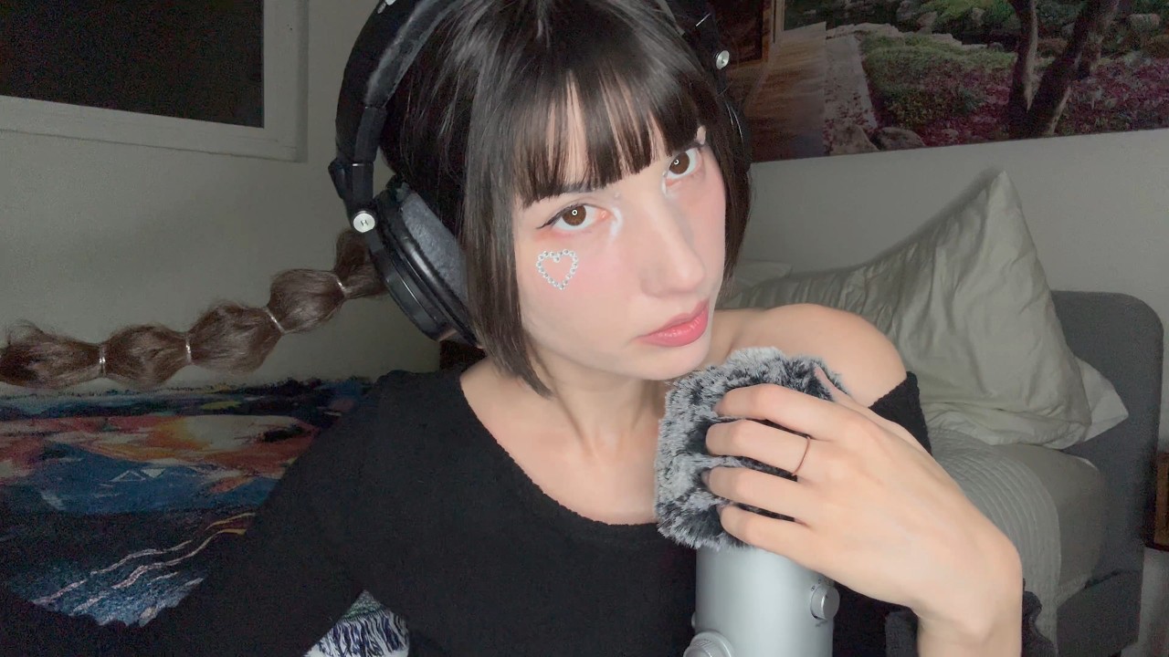 ASMR ᛝ 日本語 onomatopoeia + soothing hand sounds & soft whispers