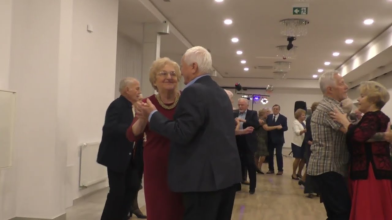 Sanok - zabawa andrzejkowa Seniorów