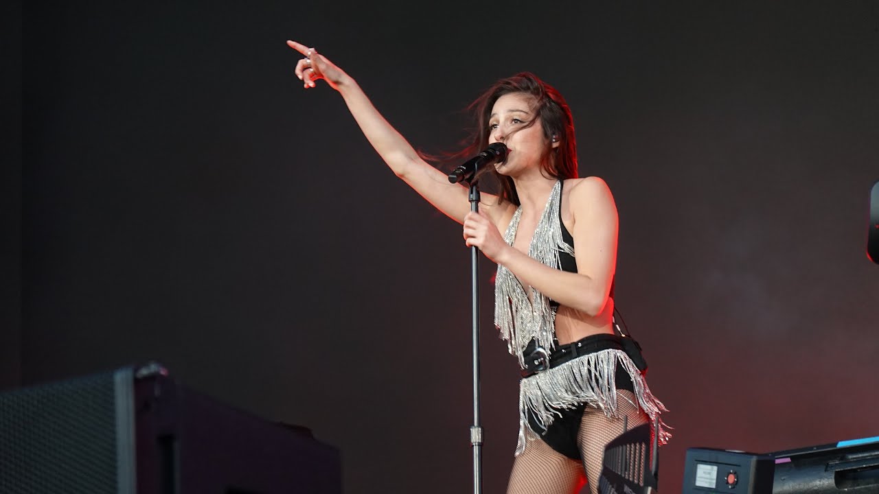 olivia rodrigo - vampire (live at bst hyde park 2025)