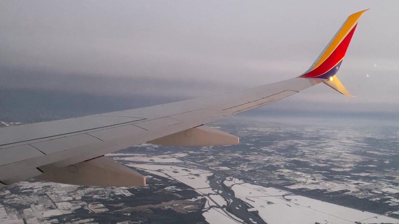 Southwest Airlines Boeing 737-700 Landing in Kansas City