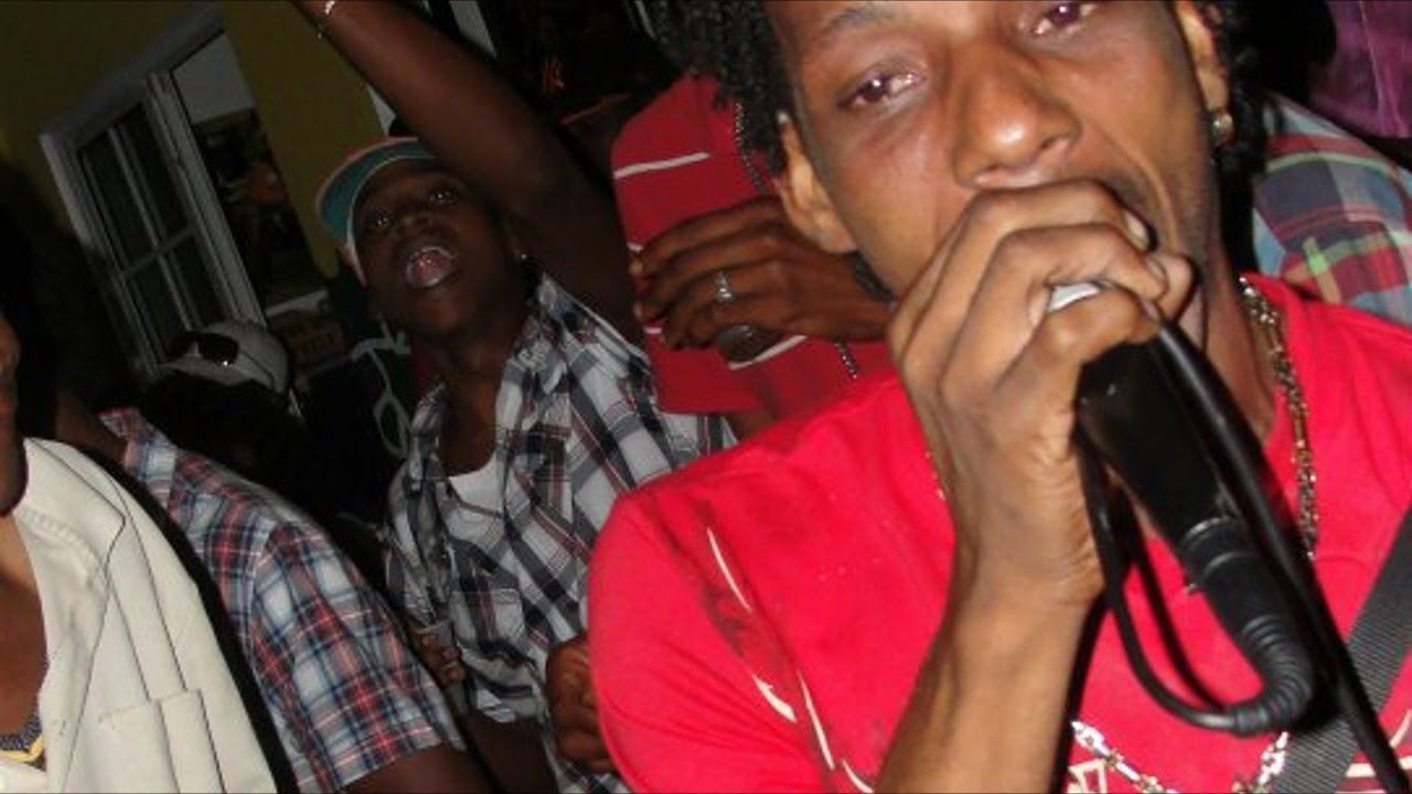 Gaza Maxwell - Eva Bad (Bounty Killer,Kiprich,Patexx & Iyara Diss) Dec 2012