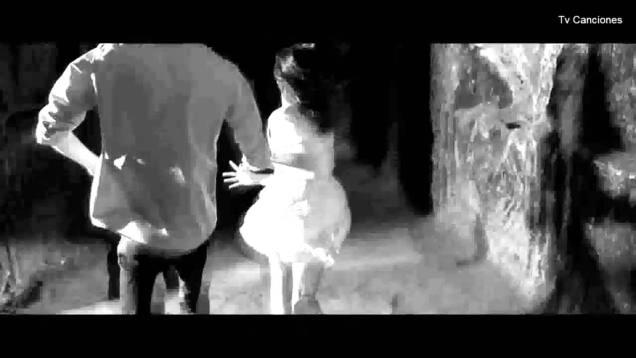 Anuncio Amor Amor Cacharel - REVEAL 2016