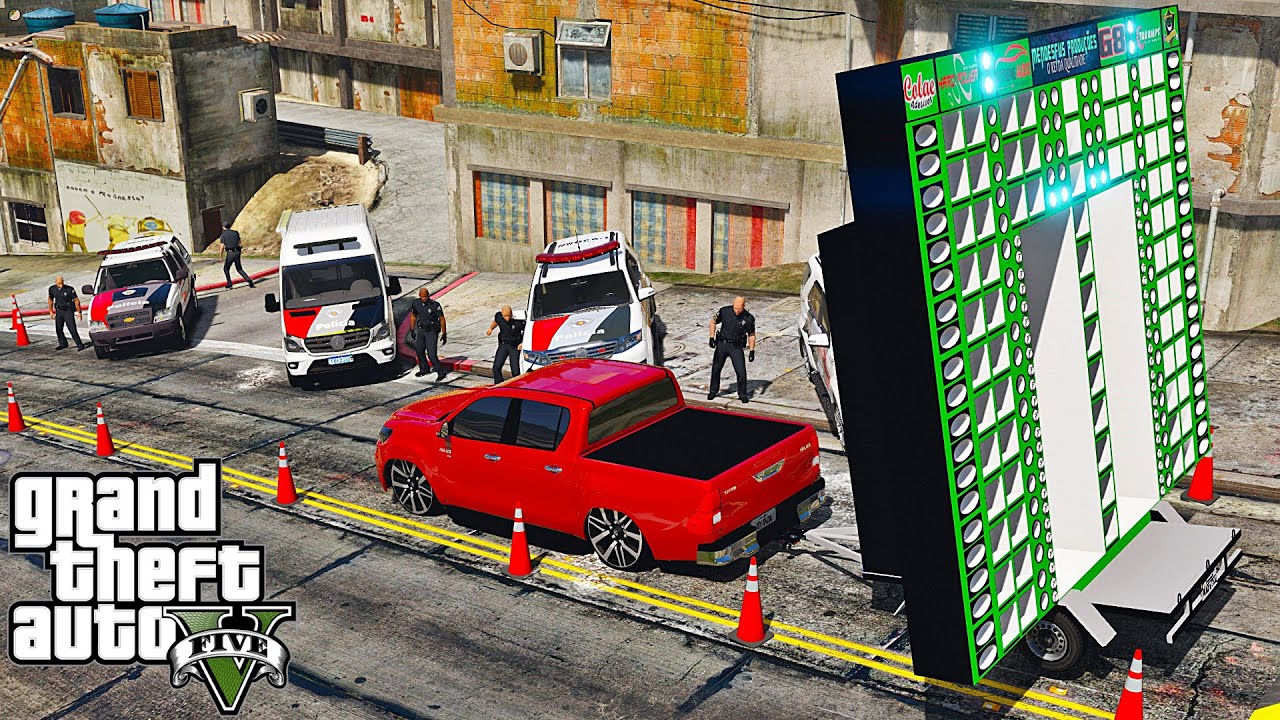 GTA 5 | HILUX PUXANDO PAREDÃO ESTRALANDO PISEIRO NA FRENTE DA BLITZ POLICIAL