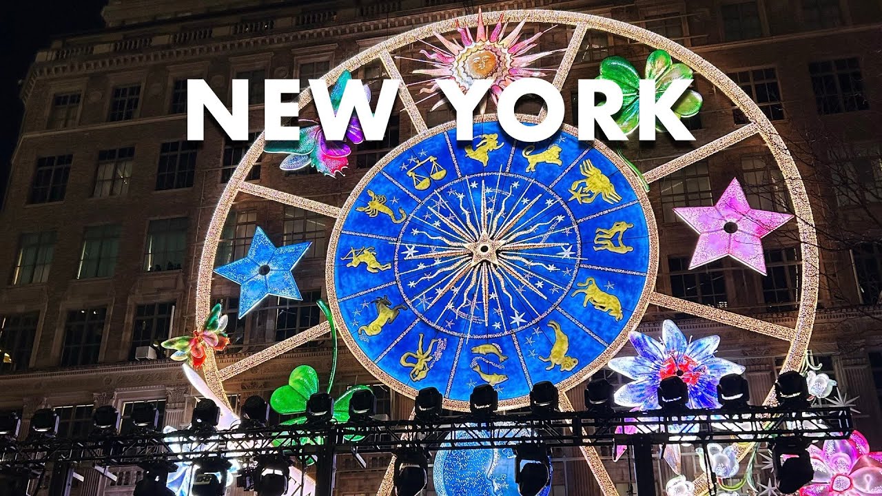 Saks Fifth Avenue Holiday Light Show 2023 (Christmas in New York City)