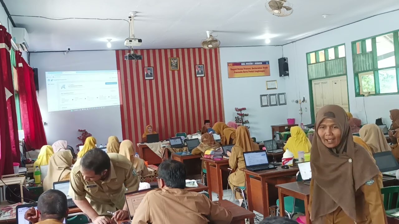 Pendampingan pengisian RHK Kinerja Guru dan Kepala Sekolah di SMA Negeri 1 Berbek Nganjuk