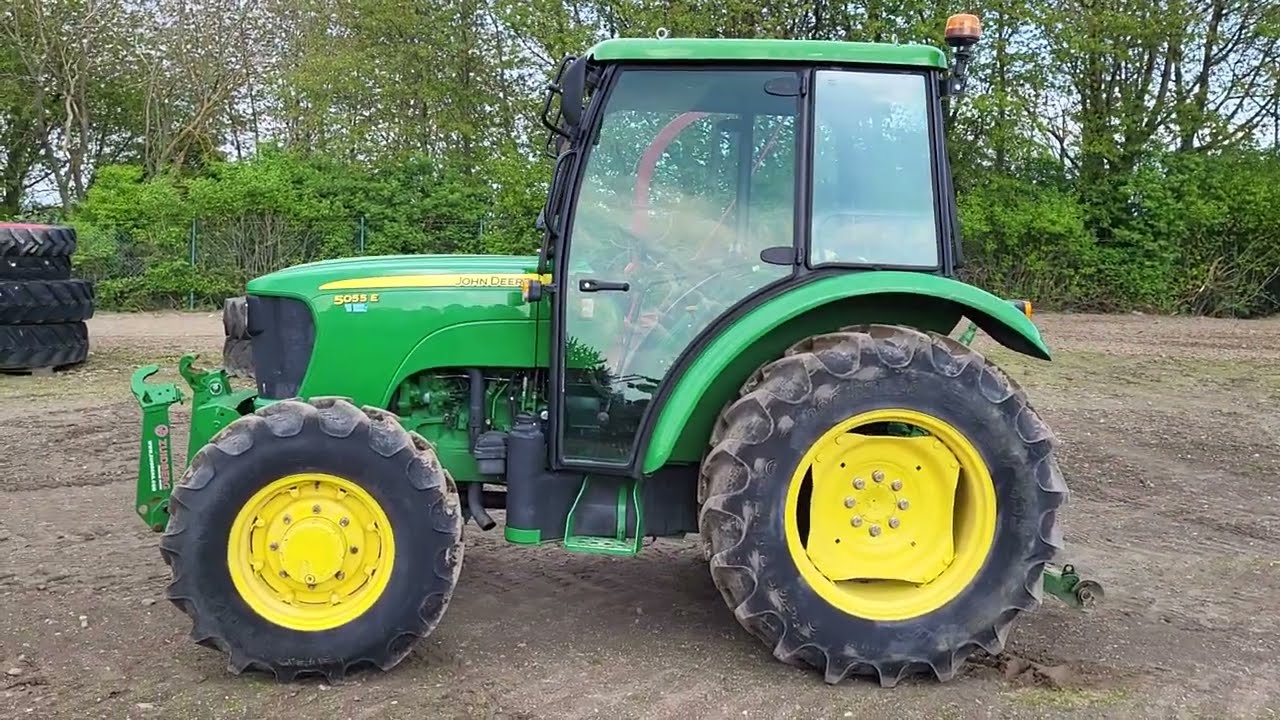 Traktor John Deere 5050 E