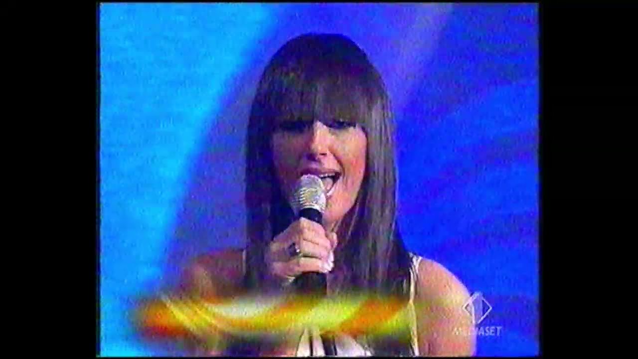 Anna Tatangelo - Essere Una Donna (Top Of The Pops 2006)
