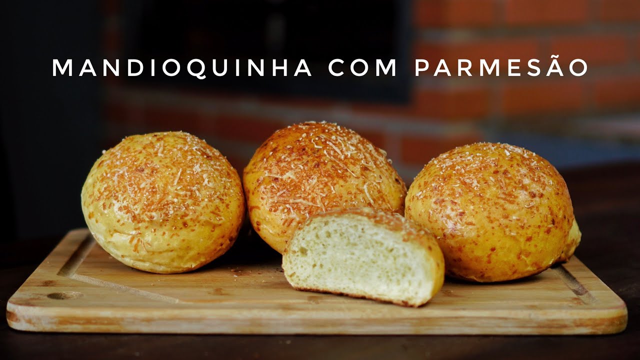 Pão de Mandioquinha com Queijo Parmesão