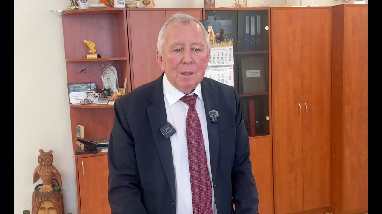 Dėl atleistos mokytojos - profsąjungos, gimnazijos vadovo ir mokinių komentarai