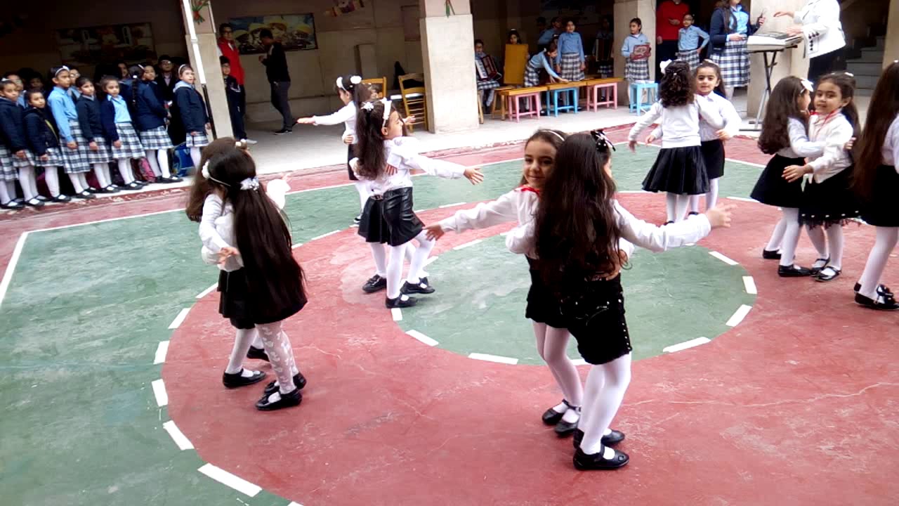 حفلة عيد الام بمدرسة راهبات سوهاج 2019