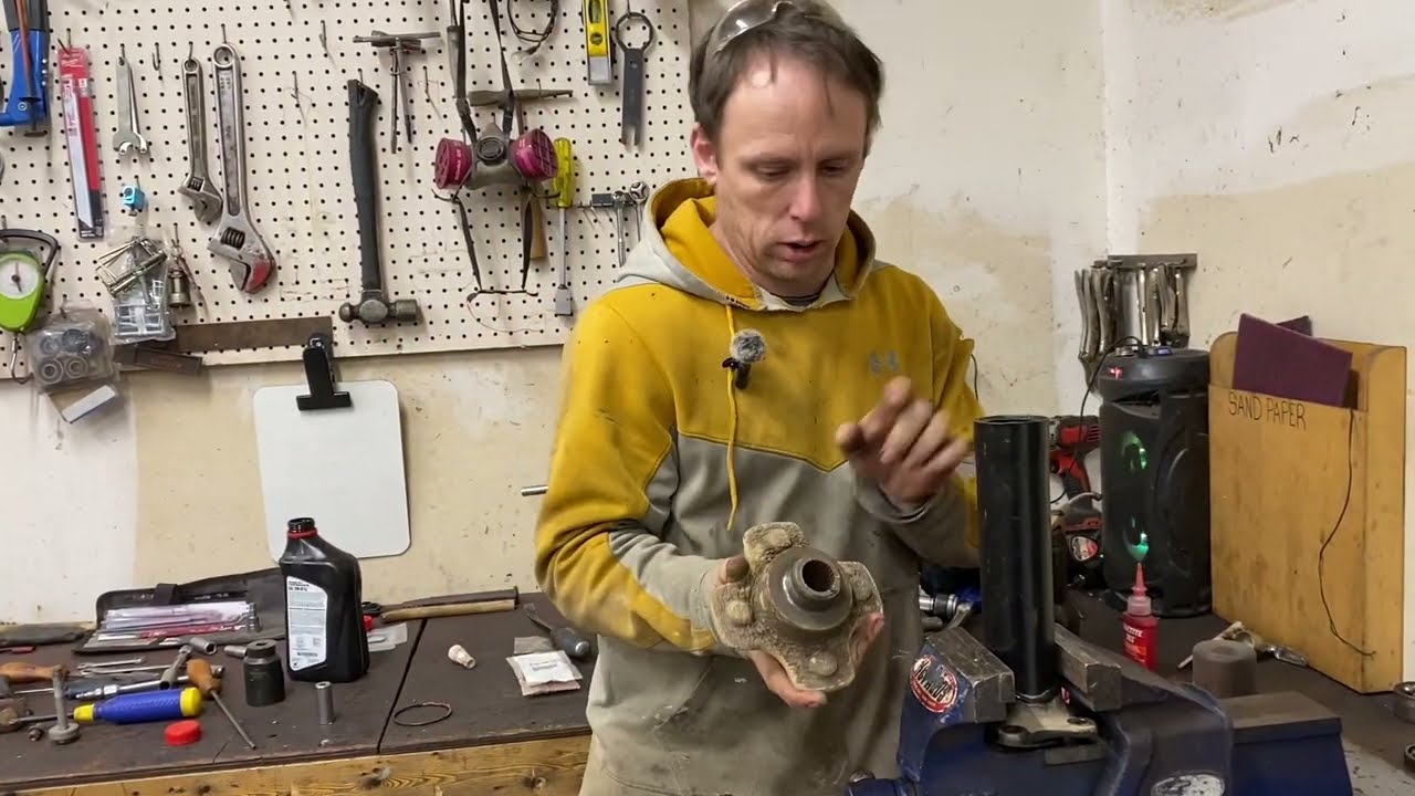 How To | Rear Wheel Bearing & Seal Replacement | Honda Fourtrax 420 (Solid Rear End)