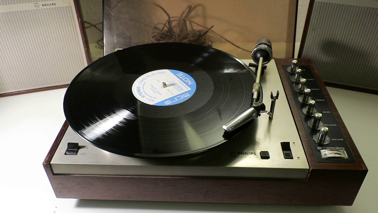 Philips 417 record player with hilarious STEREO meter