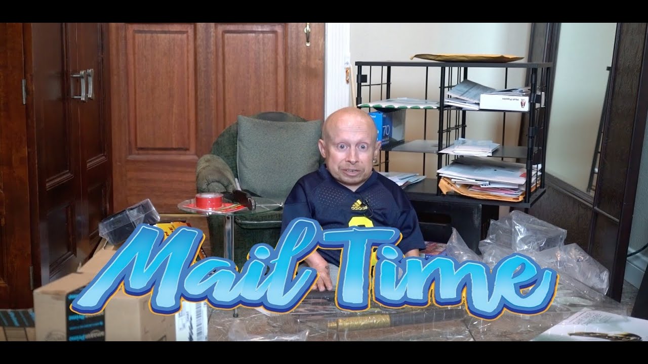Ubisoft Game Haul! | MailTime #2 Unboxing with Verne Troyer