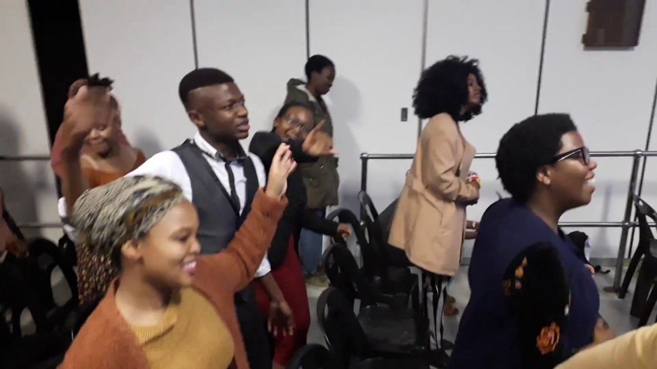 Nozibusiso Vezi, Syoni Thabethe and MSCF Worship team- ngabe ses'hlulekile (#3GC)