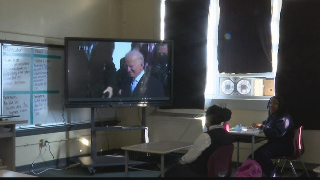 Students watch inauguration