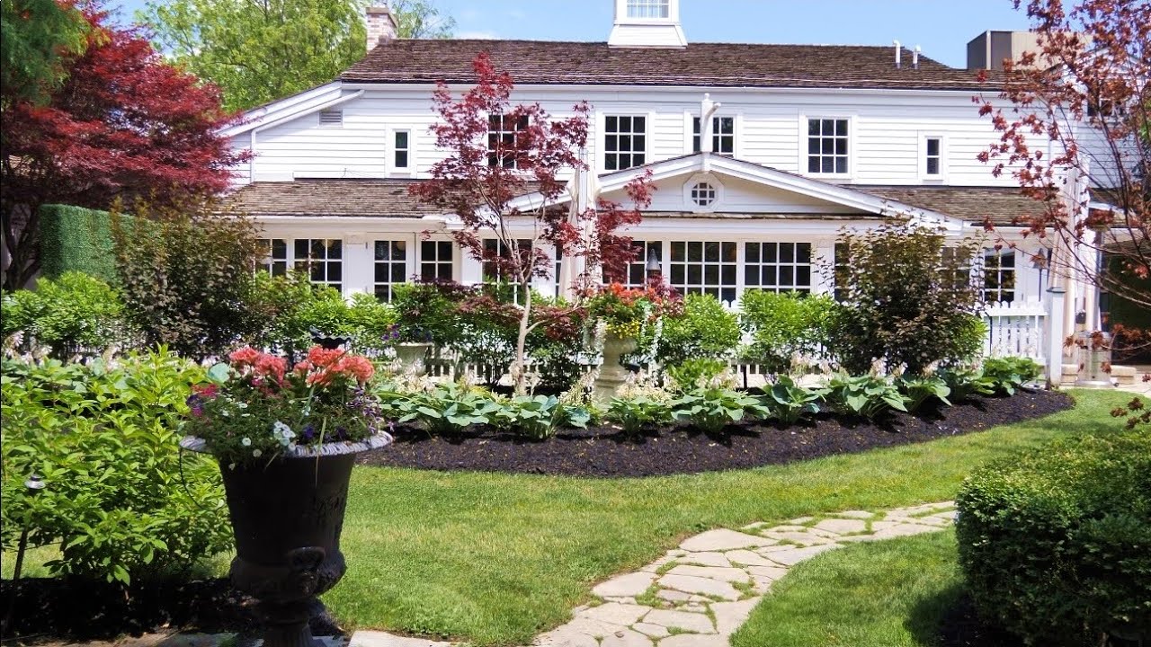 Enchanted Secret Garden and Charming Cozy Home Design in Canadian Village 4K