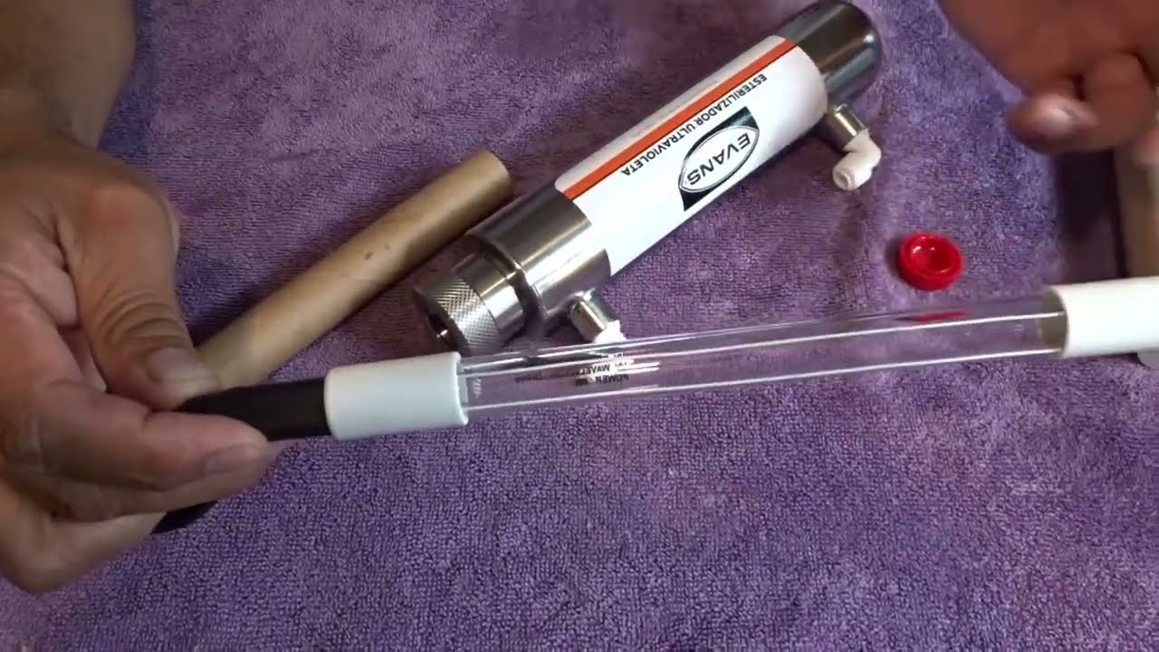 Como cambiar luz ultravioleta en filtros de agua