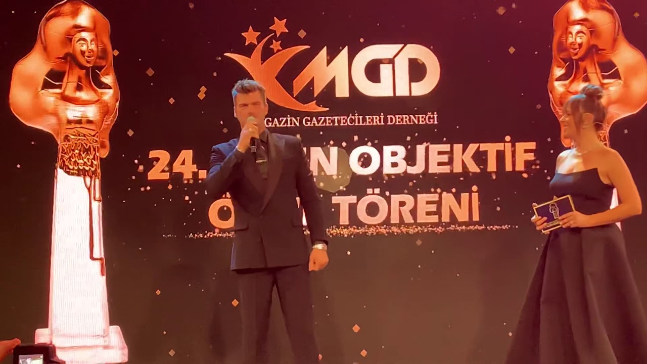Kıvanç Tatlıtuğ’a en iyi sinema oyuncu ödülü!