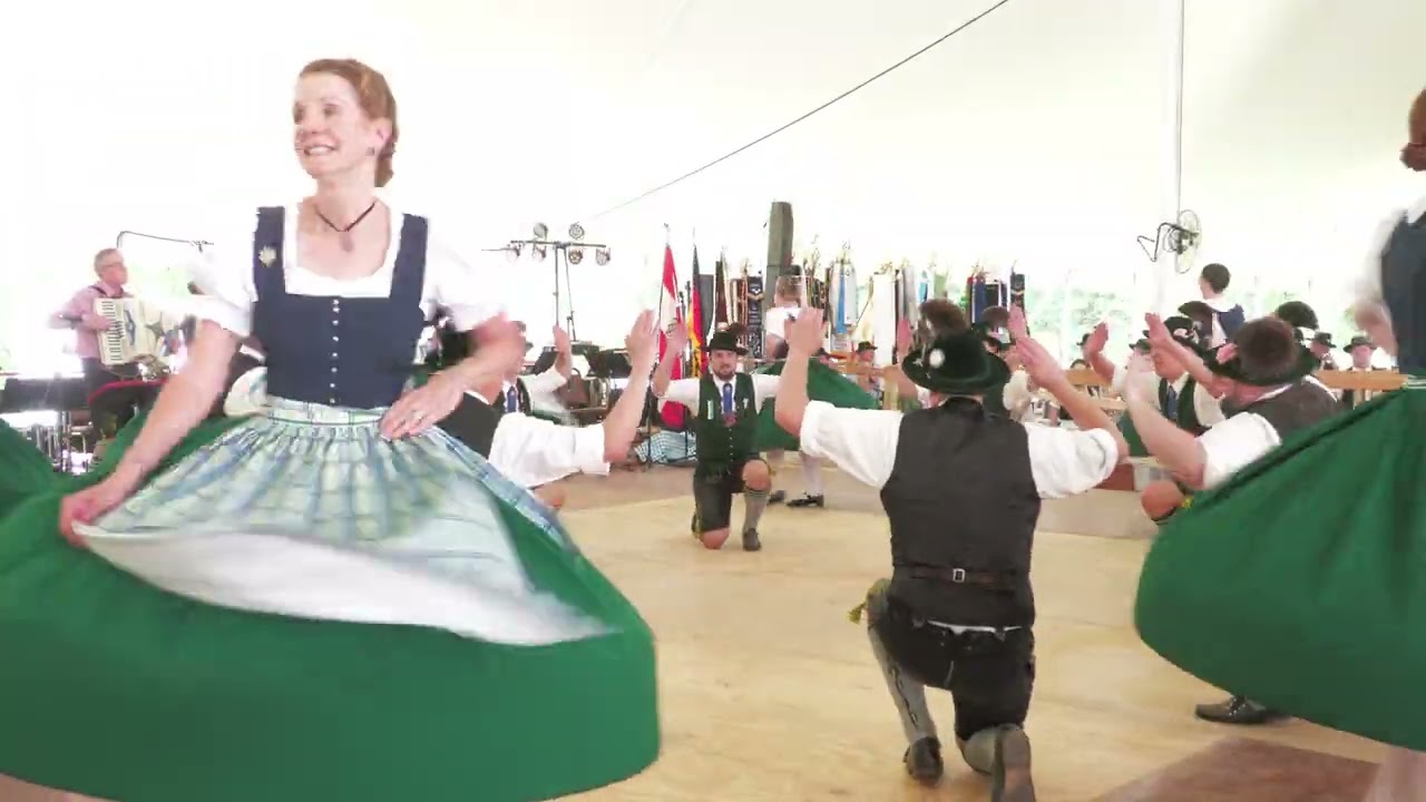 27. GTV Almrausch performing the Marianne - 30. Gaufest 2025