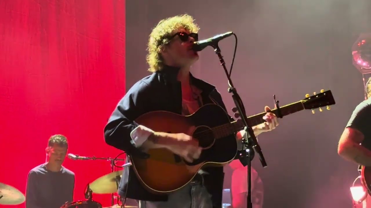 Caamp, “I Keep Going,” (O2 Forum London Kentish Town, 10/29/25)