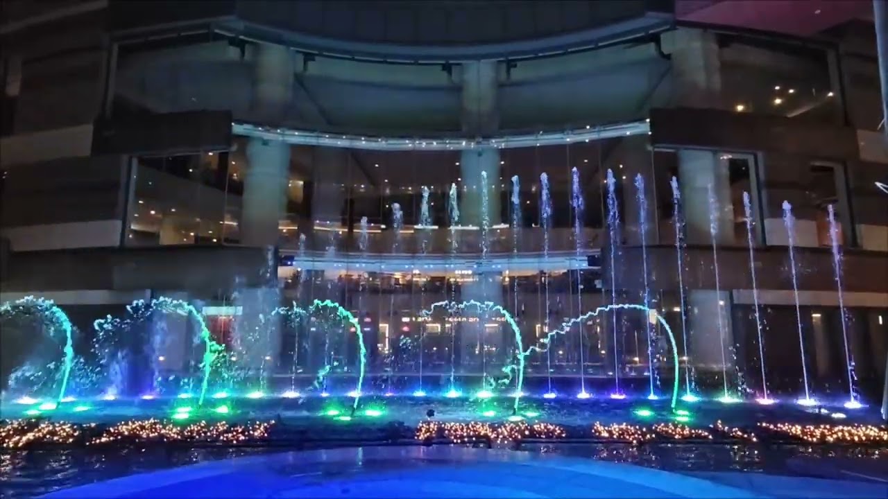 Japan, Fukuoka Canal City - Most Beautiful Dancing Water (Andrea Bocelli - Time to Say Goodbye) [HD]
