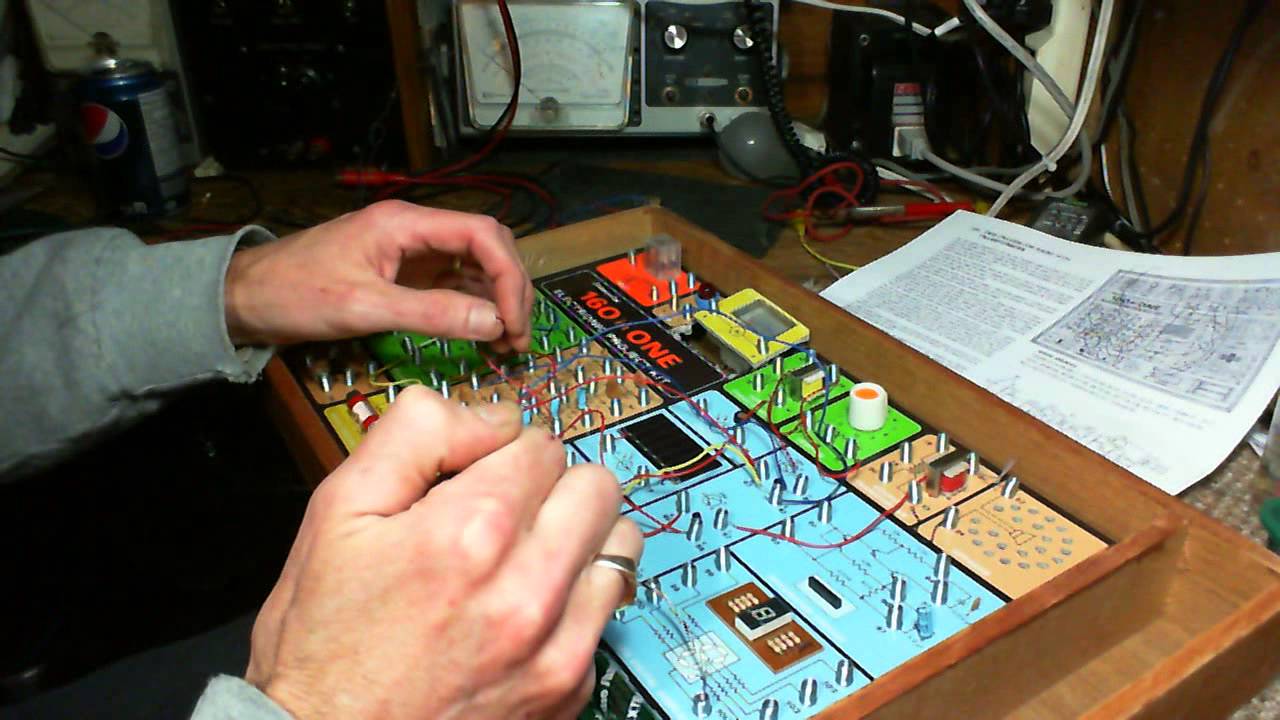 Science Fair 160 in One Project Kit - Building an AM Radio
