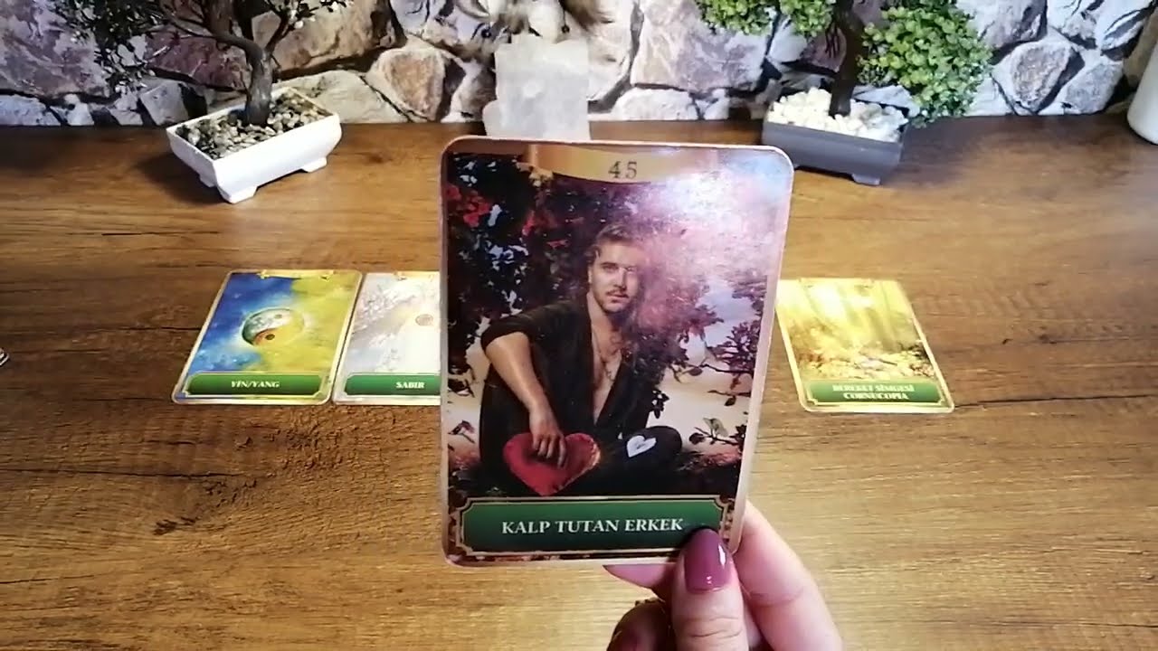 Benden Vazgeçti mi? Aklında kalbinde miyim?     💫 Aklımdaki kişi 💫 #tarot #aklımdakikişi