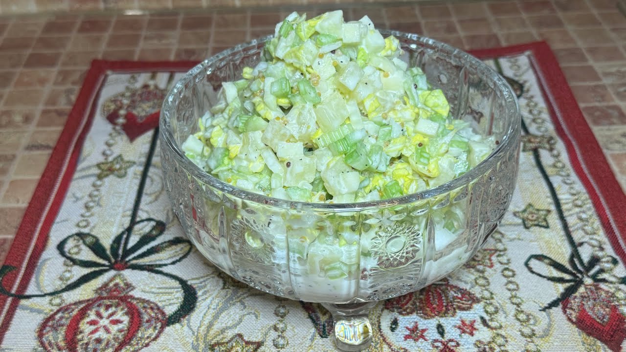 Вкусный и Полезный Салат из Сельдерея и Ананаса без Мяса. Салат заправкой из йогурта