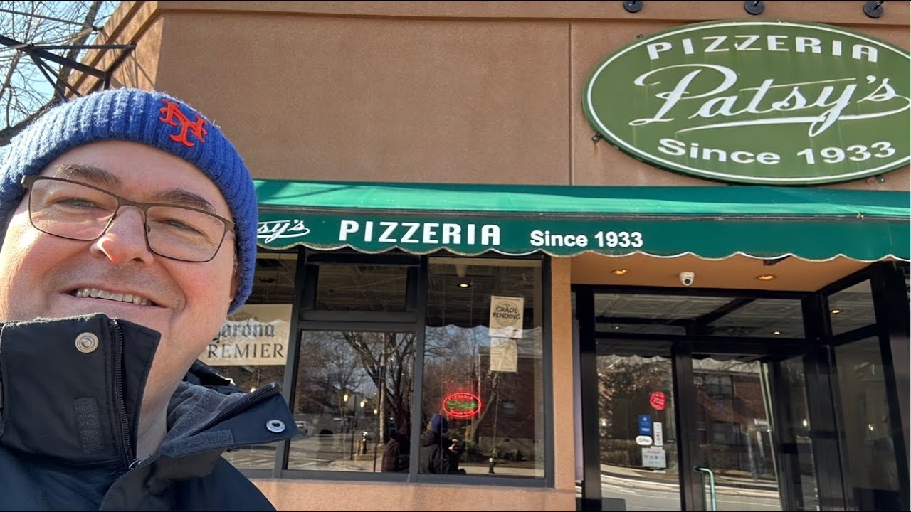NYC LIVE: Lunch at Patsy's Pizzeria Queens with D&A.